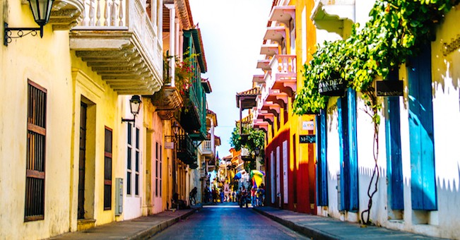 The Burg Abroad: Experience the Magic Realism of Cartagena - I Love the ...