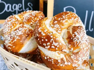 Mama G's soft baked pretzels with sea salt