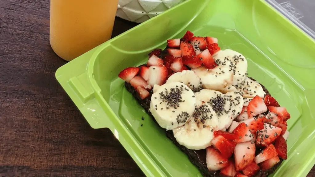 Photo of toast covered in strawberry and banana