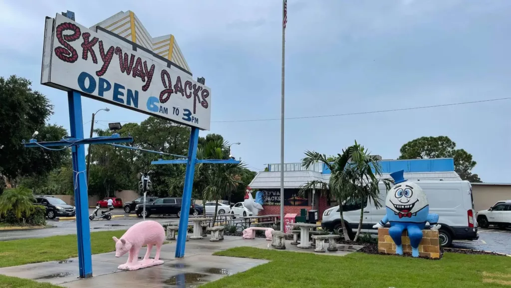 Skyway Jack's has served all-day breakfast since 1976 - I Love the Burg