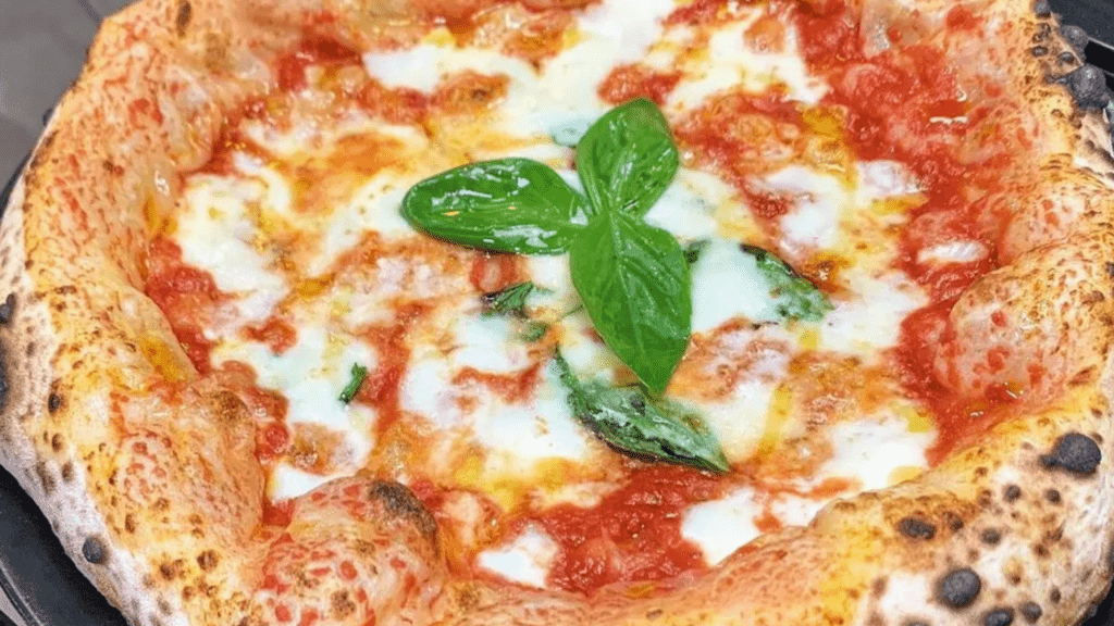 A neapolitan pizza