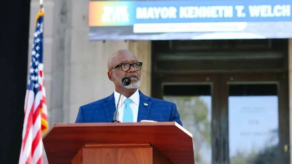 Mayor Ken Welch speaking outside City Hall