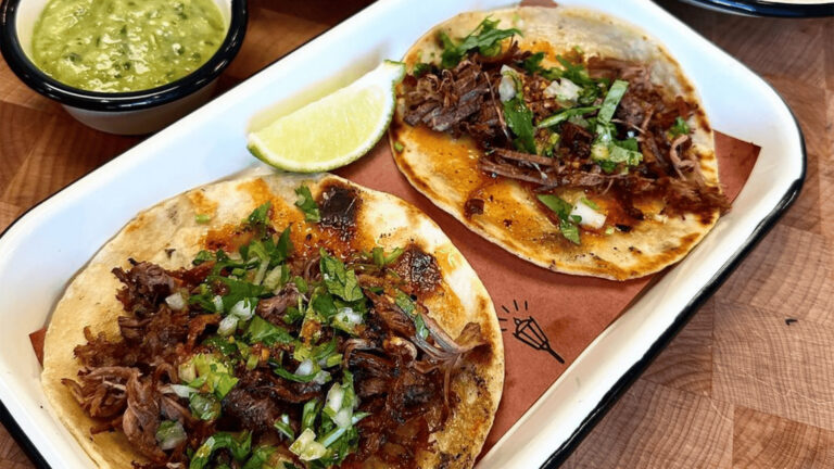 A plate of tacos